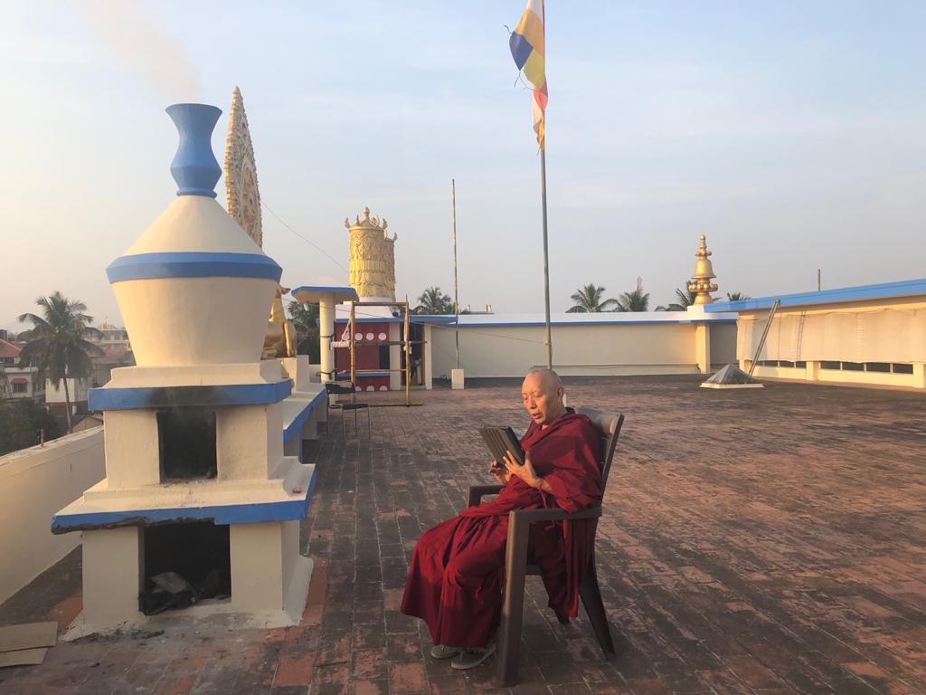 Geshe Tashi Tsering Padmasambhava Incense offering 2020-04-03 (2)